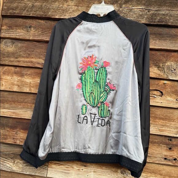 Seven7 Jackets & Blazers - Melissa McCarthy Seven7 reversible bomber jacket cactus embroidery "La Vida"